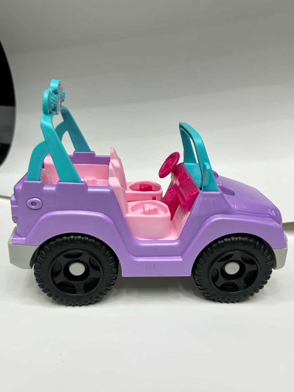 Little People Barbie + Ken + Jeep - Picture 8 of 9